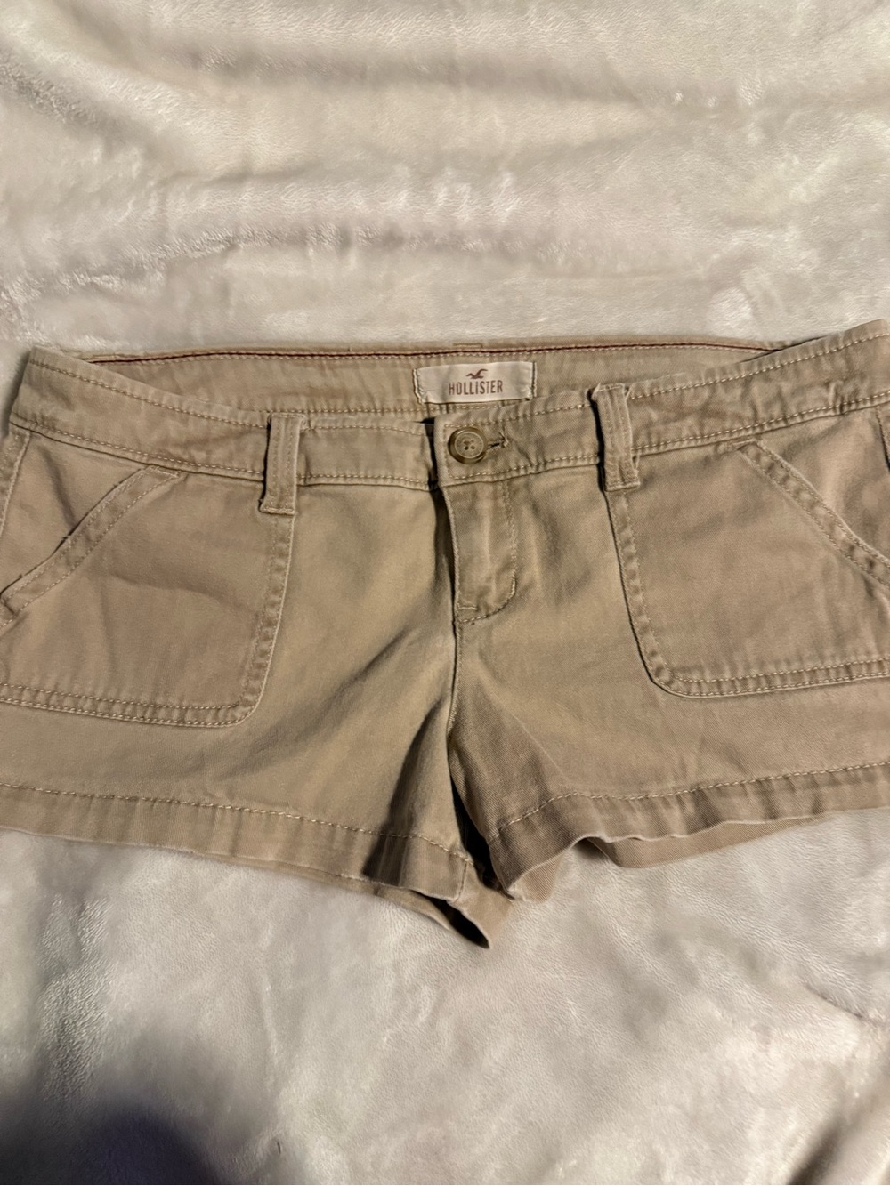 🤎HOLLISTER~Tan Cute Shortie Shorts